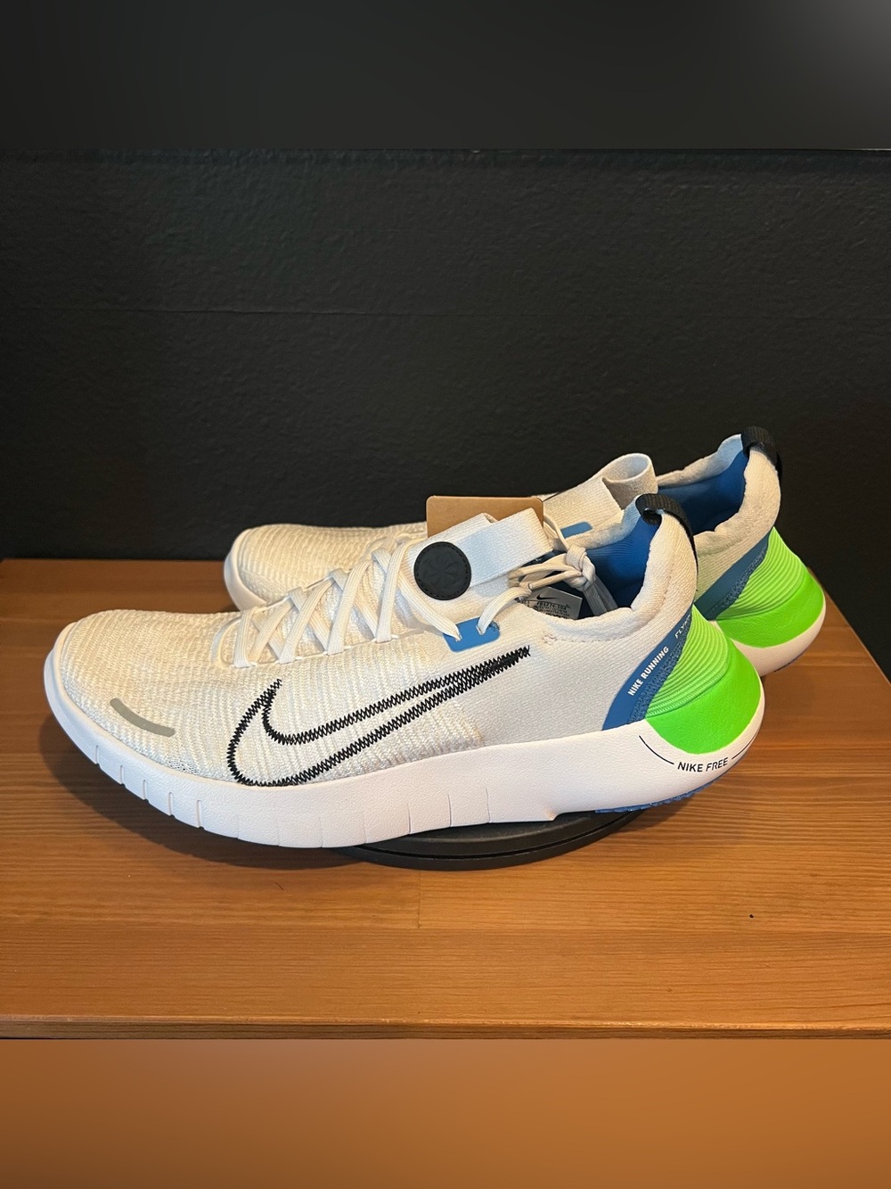 Nike Free Men’s Platinum White Next Nature Flyknit Running Shoes Size 11.5